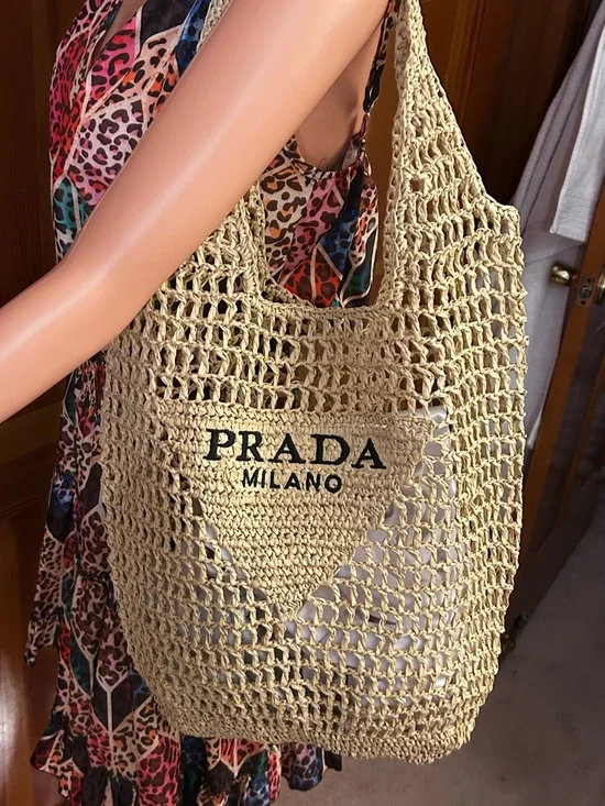 Prada Logo Cream/Black Woven Raffia Beach Bag - Picture 14 of 15